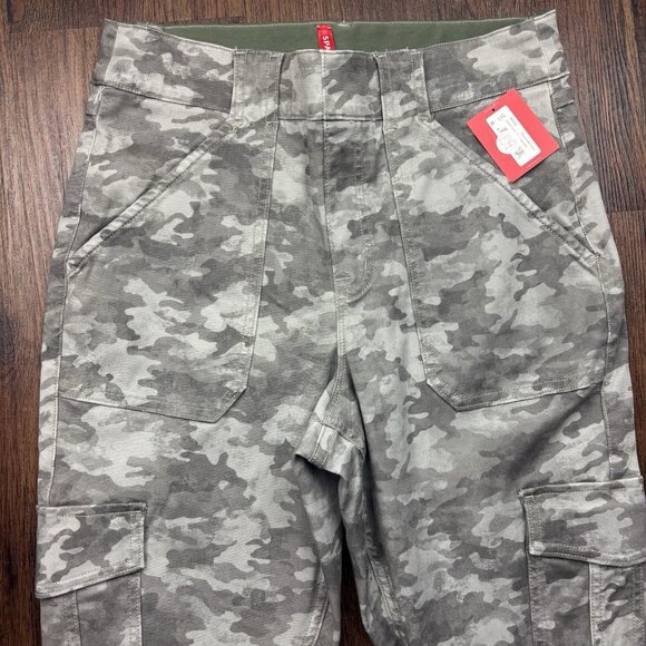 NWT SPANX Stretch Twill Camo Cargo Joggers Women’s Size Large - Picture 3 of 12